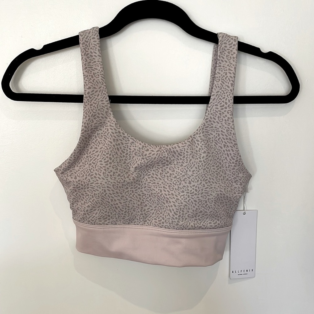 Allfenix sports bra